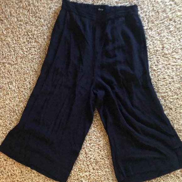 Madewell Pants - Madewell high rise culottes crop pants